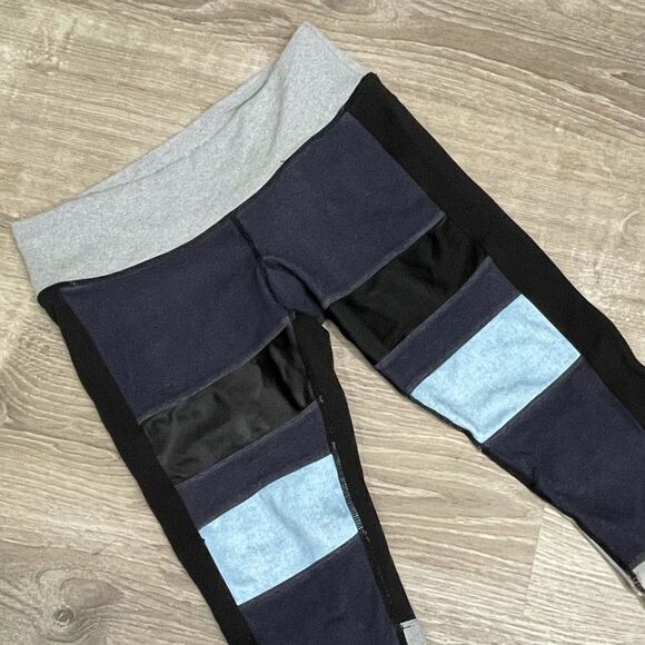Splits59 Blue  & Grey Patchwork Crops - Picture 2 of 4